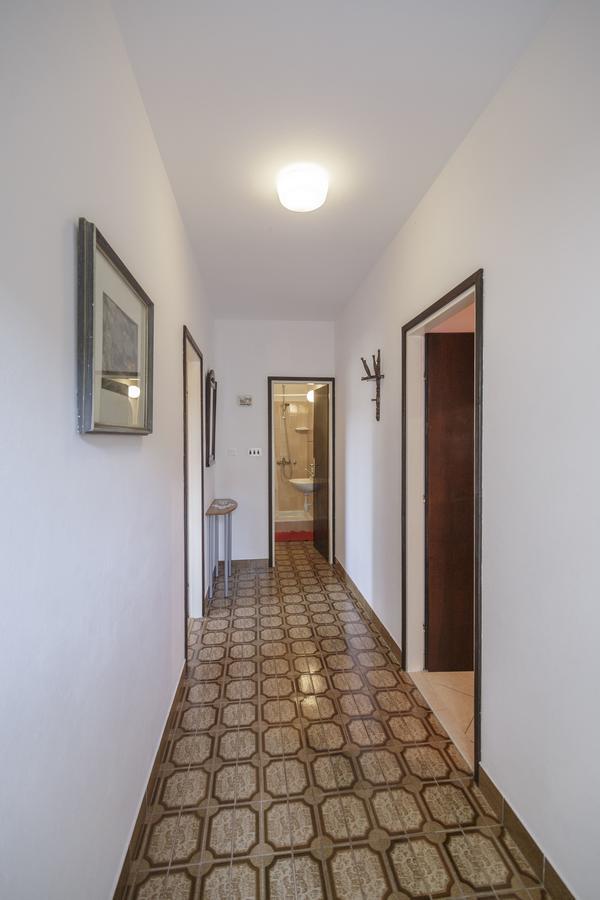 Apartmani Jordana Комижа Экстерьер фото