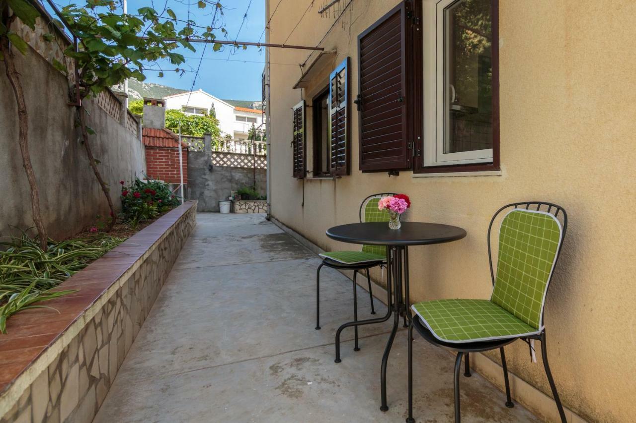 Apartmani Jordana Комижа Экстерьер фото